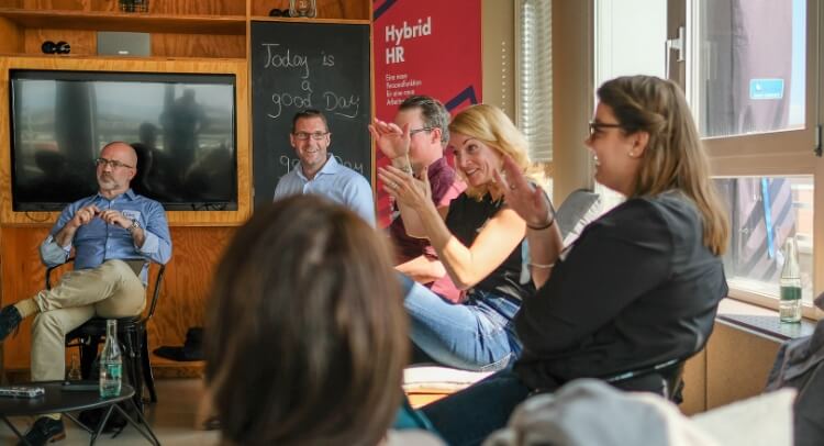 beesite Bewerbermanagement Software Studie „Hybrid HR“